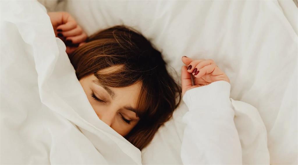 什麼是「慢性失眠」？我是慢性失眠患者嗎？從這 3 個症狀來判斷