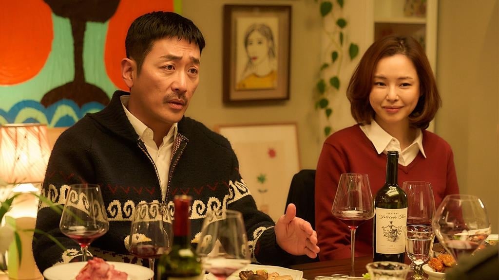 《四人行，不行》尺度狂飆挑戰夫妻極限　李荷妮懷孕拍雙人瑜伽驚傳摔傷 