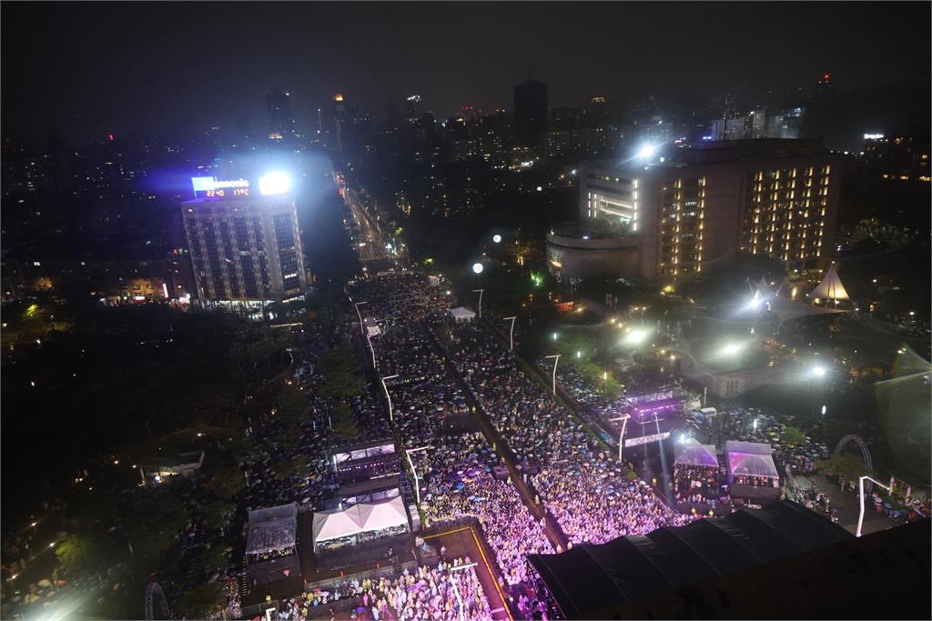 【北市跨年圖輯】新年快樂！101絕美煙火迎接燦爛2026