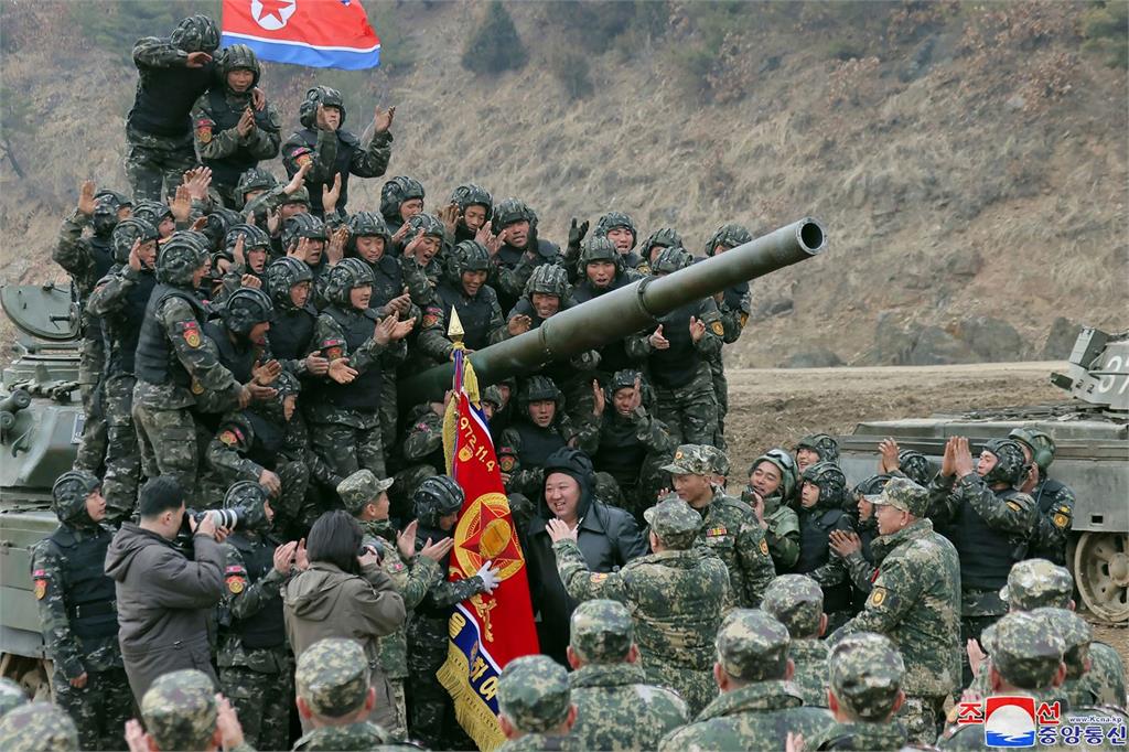 快新聞／歪樓！北朝鮮大兵赴俄作戰　傳首體驗上網「謎片看到上癮」