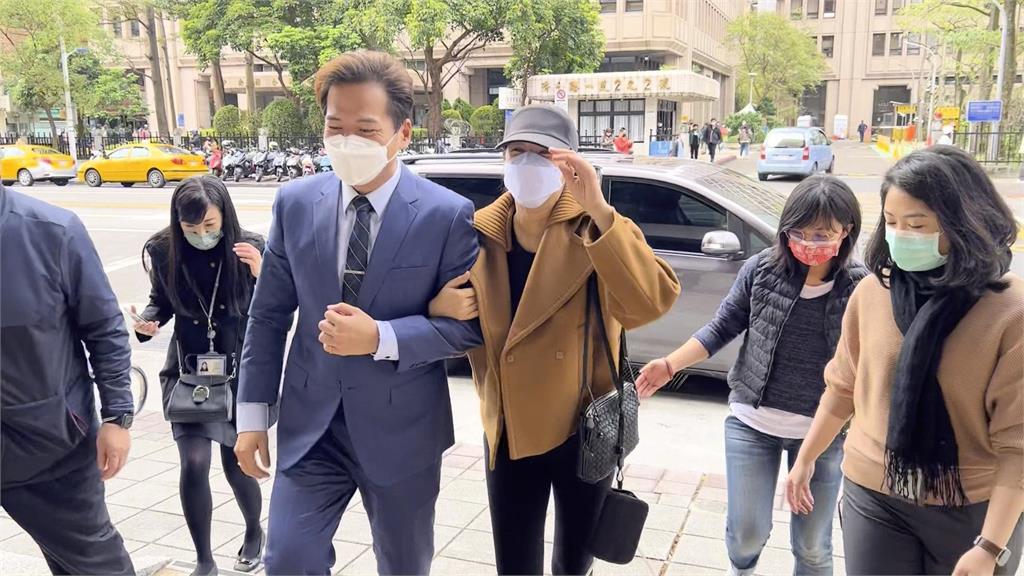 吳欣盈投下立院召委關鍵一票　林為洲落敗高喊「真心換絕情」
