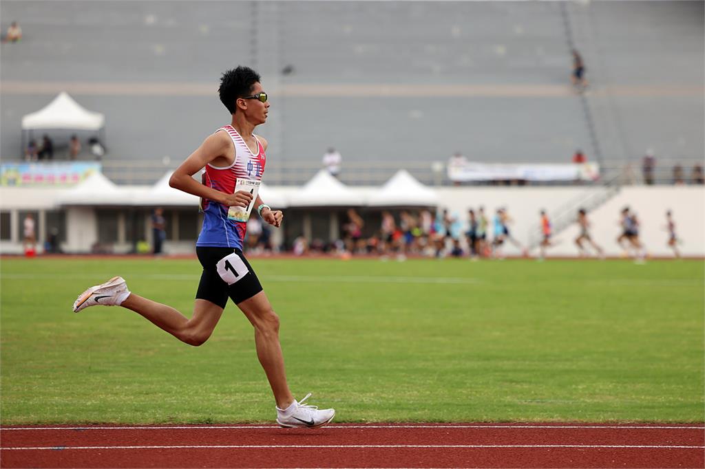 《田徑》放棄跟堅持一念之間 王誠宇的獨跑哲學