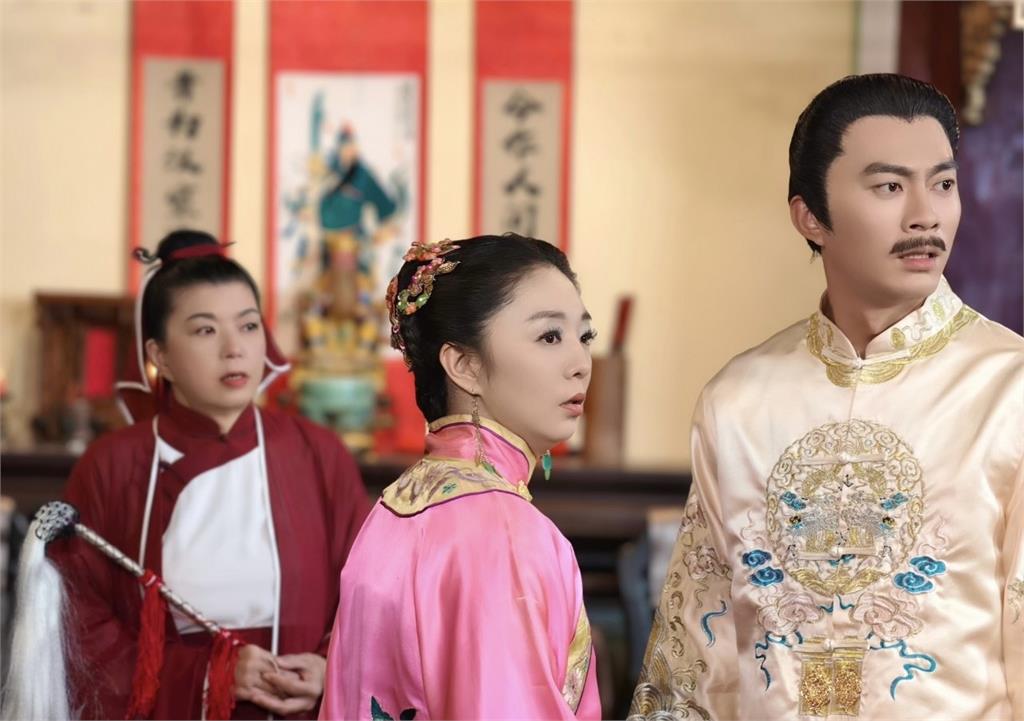 鬼妝太逼真!余思達《台灣傳奇》嚇壞臨檢警察