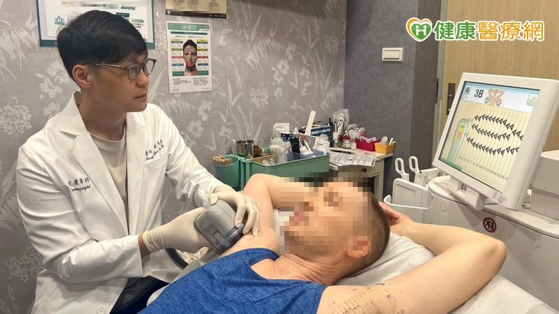 升遷夢竟敗在「腋」步之遙！醫曝職場形象的潛在影響