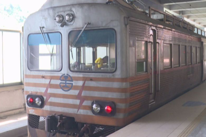 台鐵電車線斷裂 1.4萬人行程被延誤