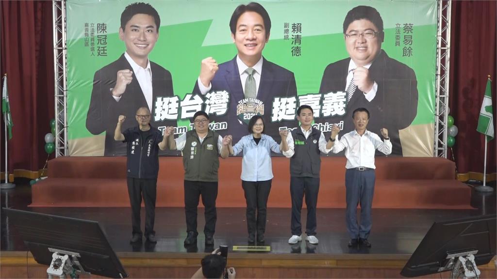 出席選舉幹部誓師大會　蔡總統要<em>蔡易餘</em>減肥