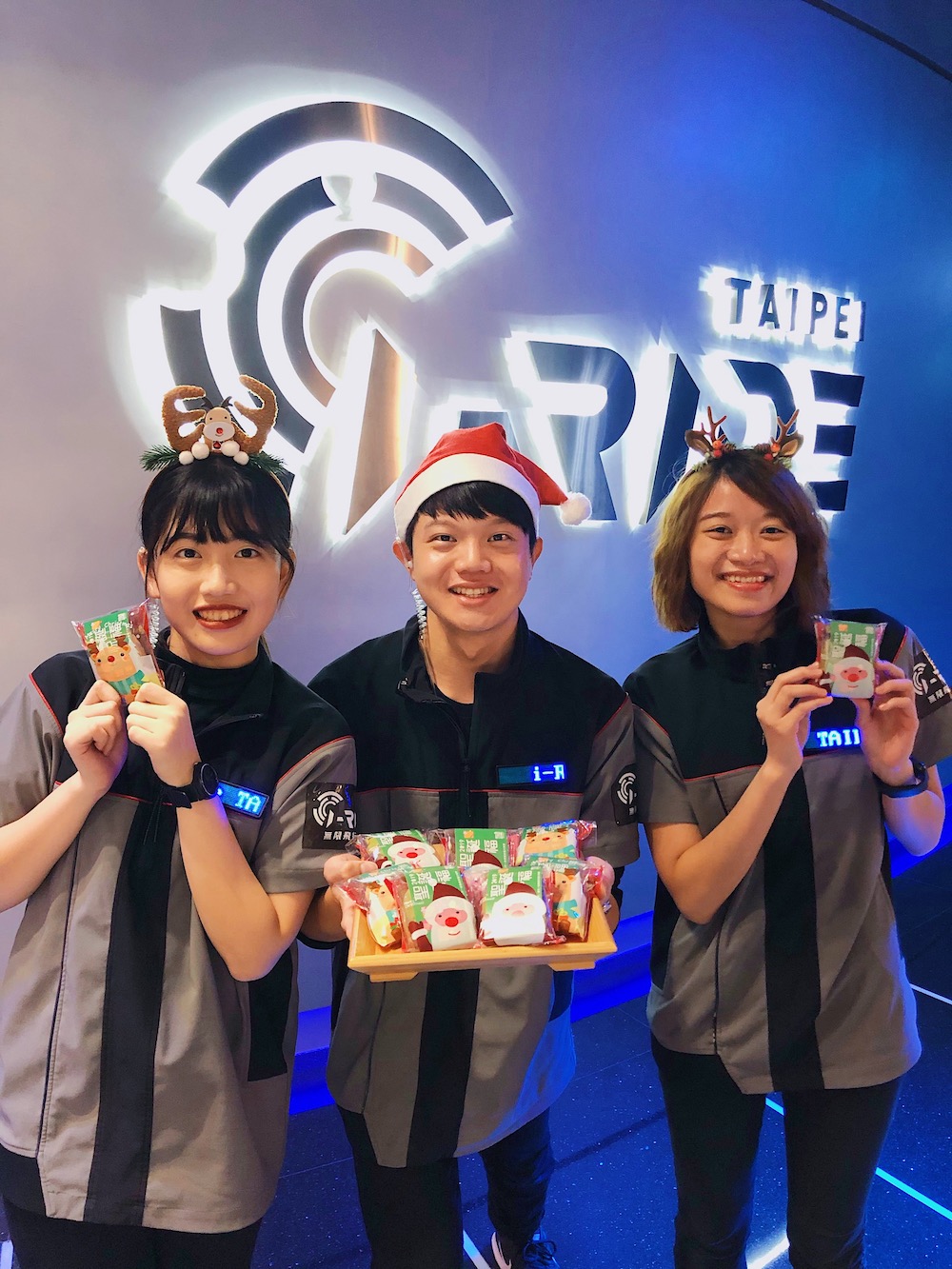 i-Ride飛行劇院「i-Ride、i-Love、i-Share」週年慶第一波活動 聖誕節暖心登場
