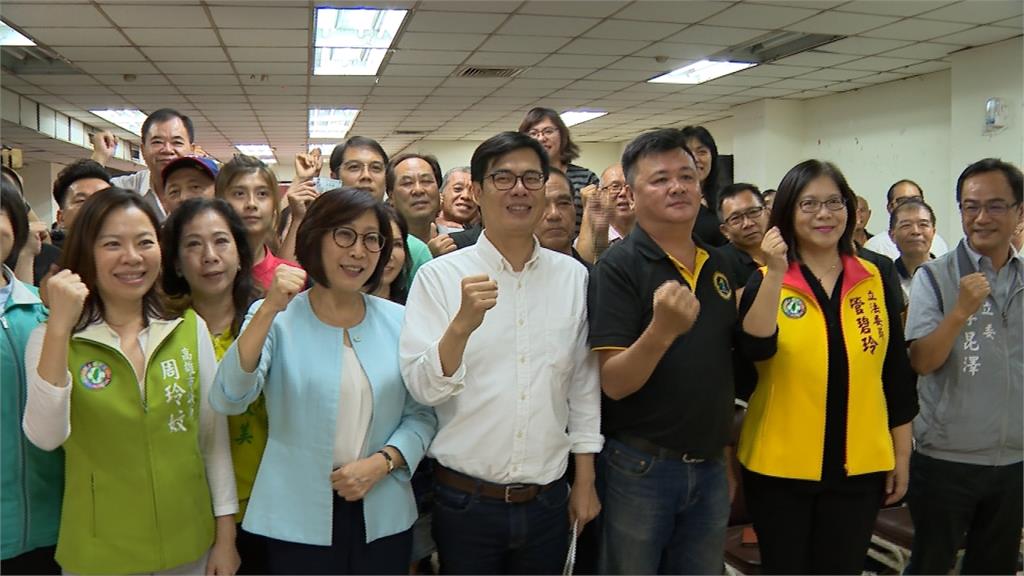 陳其邁發表競選歌曲 詞神路寒袖量身打造