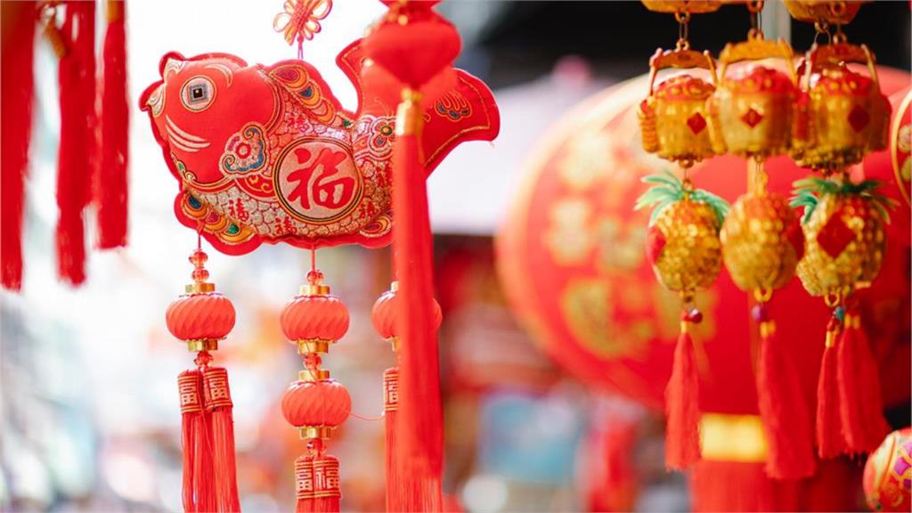 「農曆新年」英文怎麼講？專家曝各種說法意義差很大：非中國人專利
