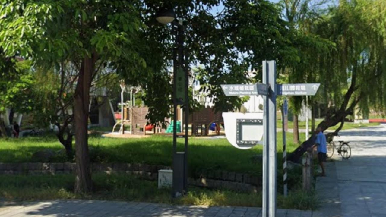 高雄兒童溜滑梯驚見「高齡長輩交纏激戰」！不雅畫面全被拍…阿公阿嬤下場慘了