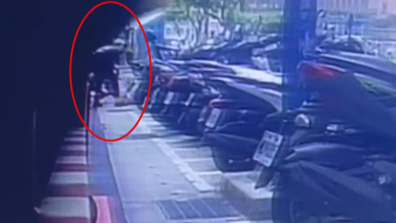執法過當？大貨車開錯禁行路段　竟遭警拖下車壓制在地上銬