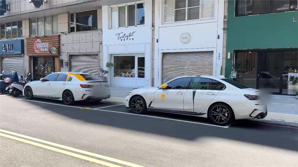 租車糾紛惹禍　台中租車行2進口車疑遭潑漆報復