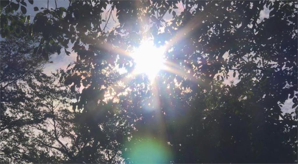 台灣變成大火爐！高雄氣溫飆破38度…氣象粉專曝這天有望「退燒」