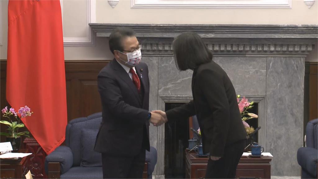 台灣兵役延長為1年　獲國際媒體肯定讚賞