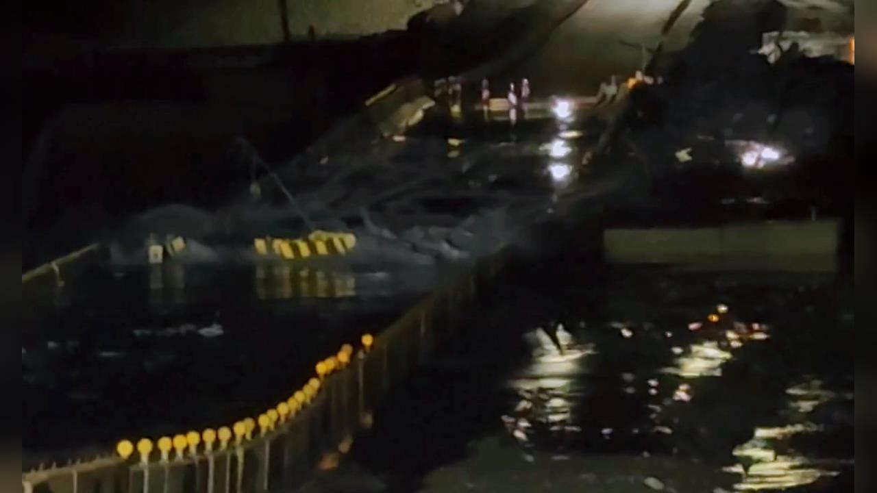 馬太鞍溪第二堰塞湖溢流!大量泥水往下游沖刷實施「預警性封橋」