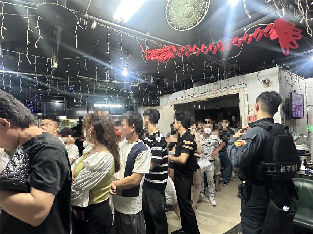桃園越南移工舞廳疑開毒趴　警兵分三路逮348人