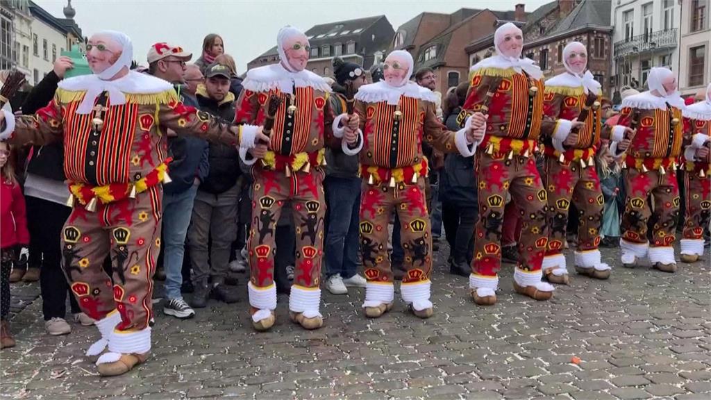 比利時「班什狂歡節」睽違3年復辦　中國藏族傳統舞蹈、賽馬迎新年