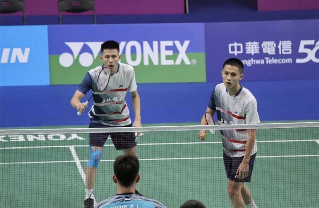 羽球/雙胞胎黑馬台將李芳任、李芳至瑞士賽四強止步 球后安洗瑩傳傷勢