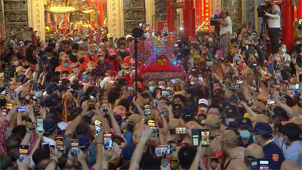 王呈哲紐約攝影大賽摘9金　台灣宗教之美躍國際版面