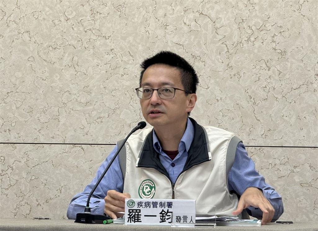 新冠高峰估一路燒到7月！    羅一鈞宣布：進出「三類場所」建議戴口罩