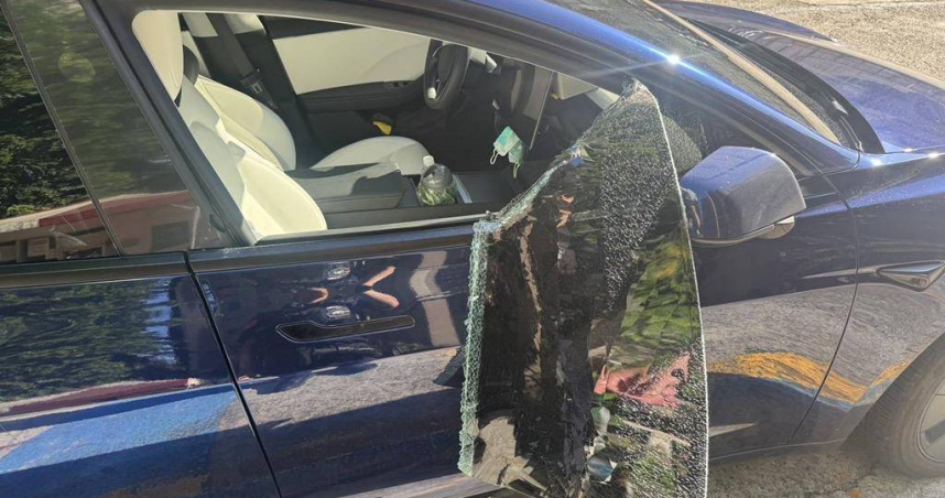 特斯拉車窗遭砸!哨兵模式全都錄 平鎮慣竊一出手警秒認人逮捕
