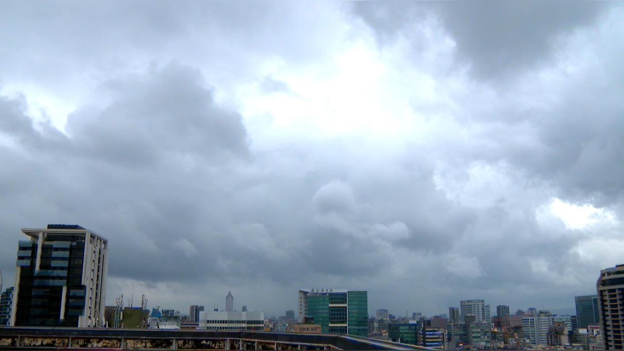 賭「台大大氣招牌」沒放颱風假就發雞排　專家：恐會慘賠