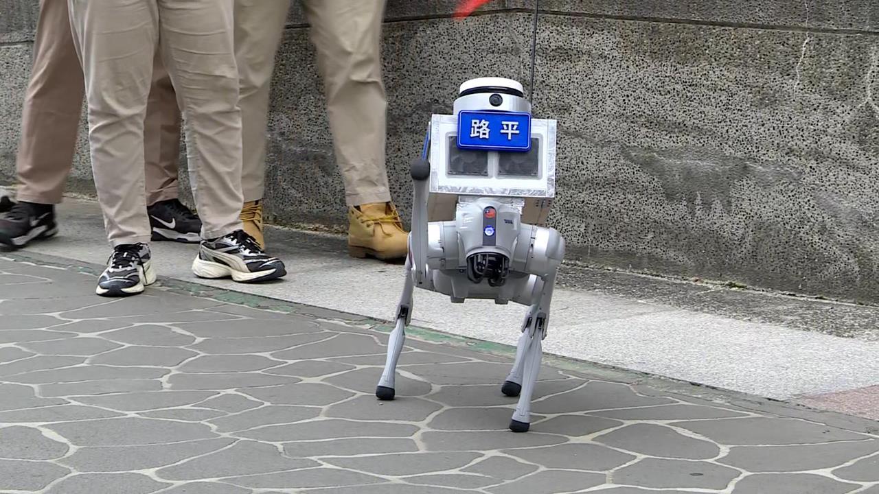 準數發部長提醒"中製機器狗"恐資安疑慮 李四川:沒必要逢中必反