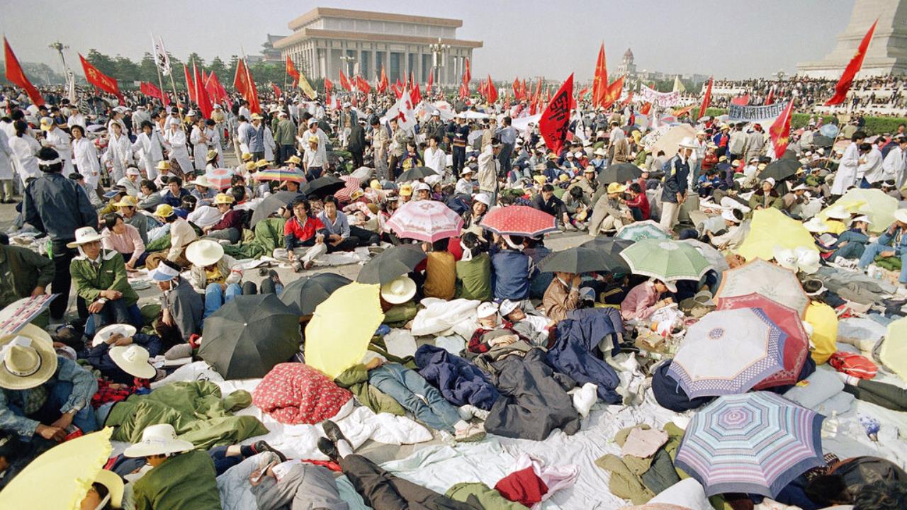 中國網友問「1989發生啥事？」父親淡淡回1句震驚全網：差點沒有你