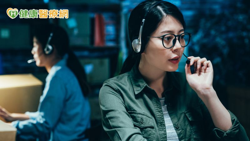 大夜班、作息不定　女發現小腫塊，竟是乳癌第四期！醫：及早篩檢最關鍵