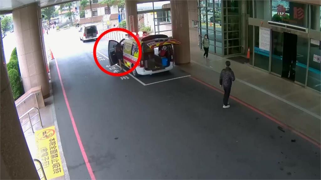超扯！俠盜獵車手台灣街頭上演？　女子「偷開救護車」遭逮送辦