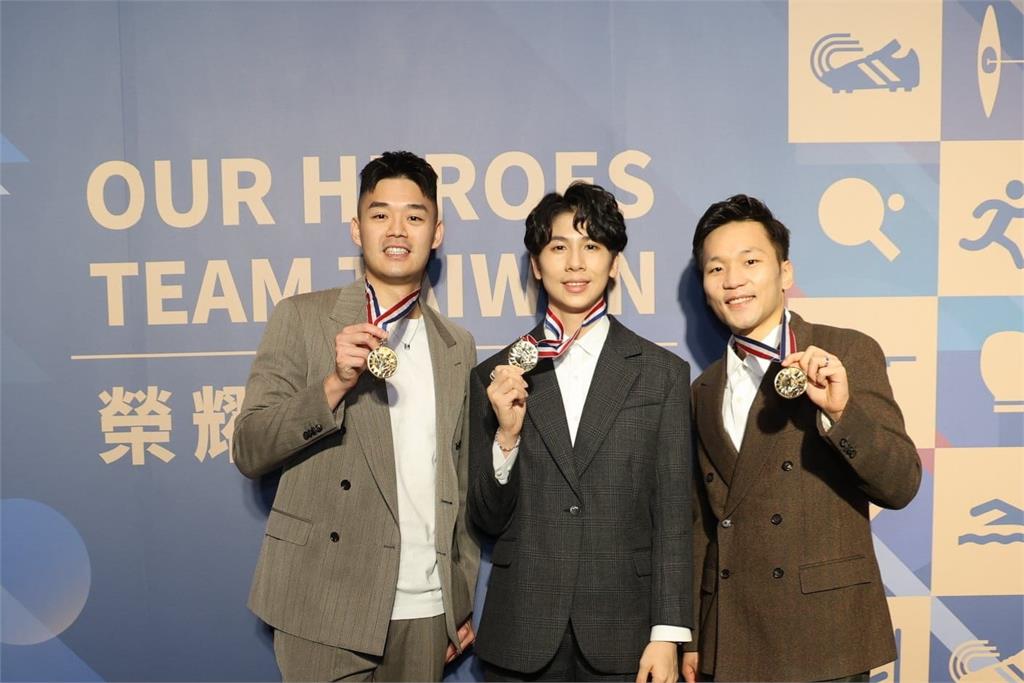 快新聞/李洋最後一舞!麟洋配年終賽奪首勝 林郁婷:他說沒練球都在騙人