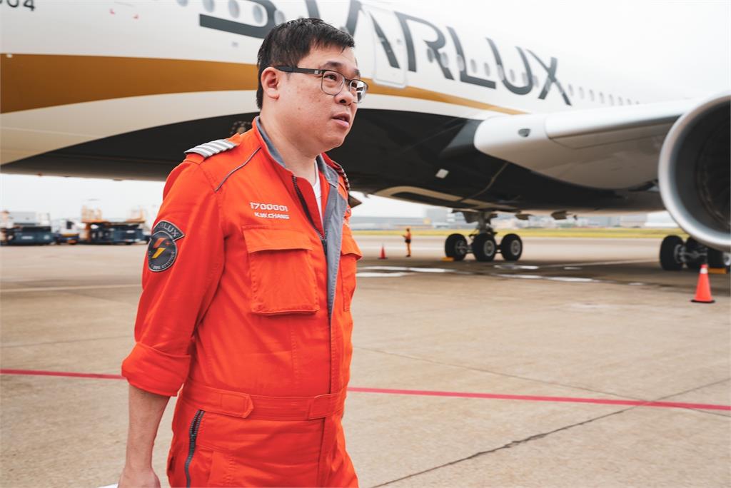 星宇航班遭網紅機長爆「重飛出事」K董氣炸　公司證實：正副機師已離職