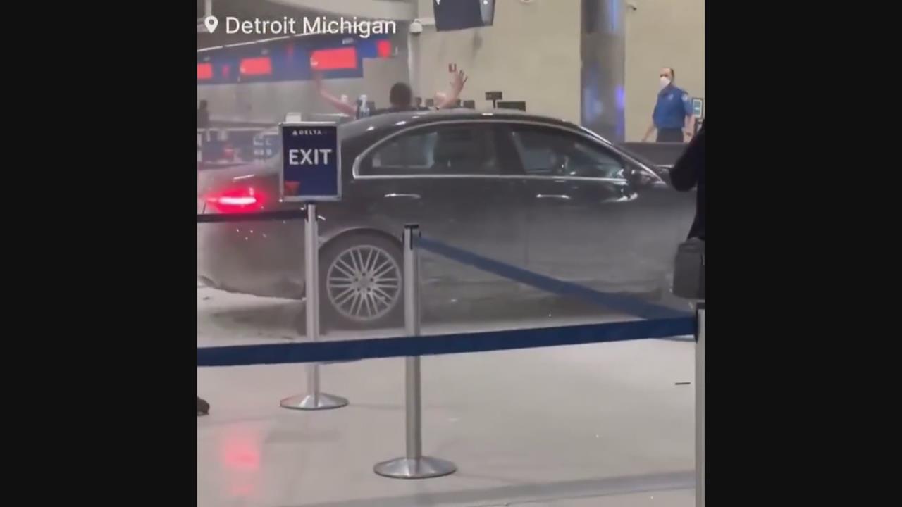 美國底特律機場驚魂！　男子開車衝撞航廈釀6傷