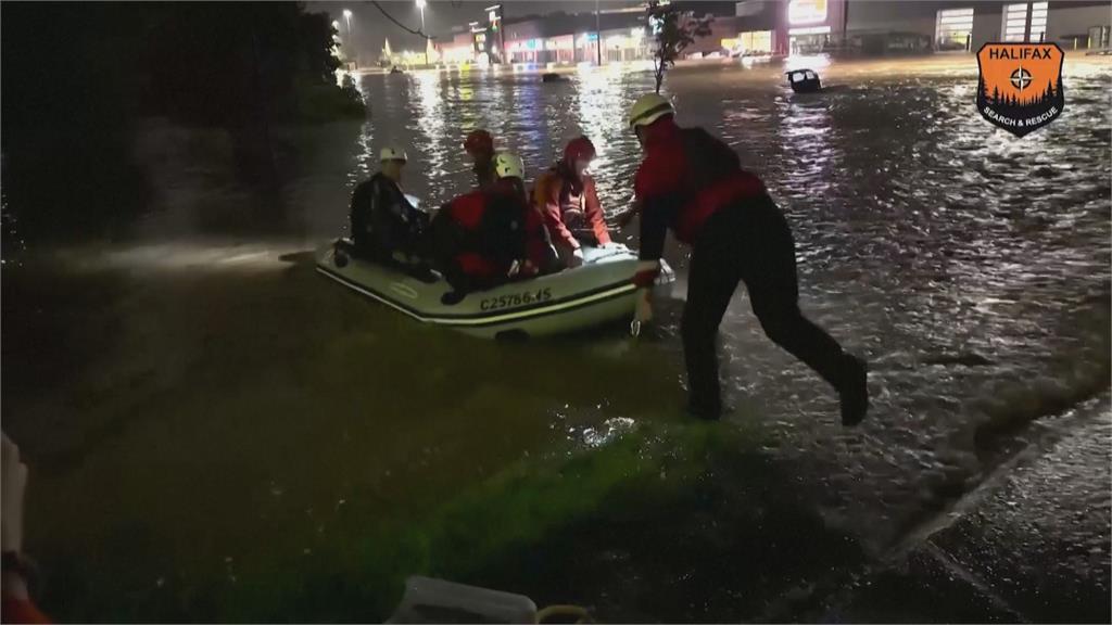 50年來最強暴雨！加拿大東部淹水、路斷、屋毀4人失蹤