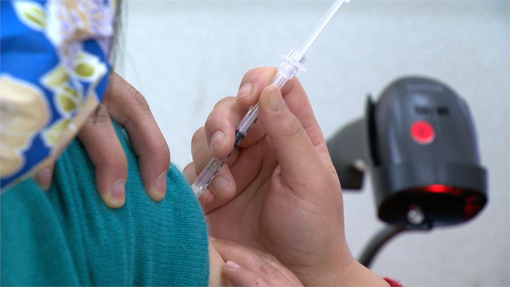 越南疫苗接種烏龍　民眾半小時被打兩劑AZ