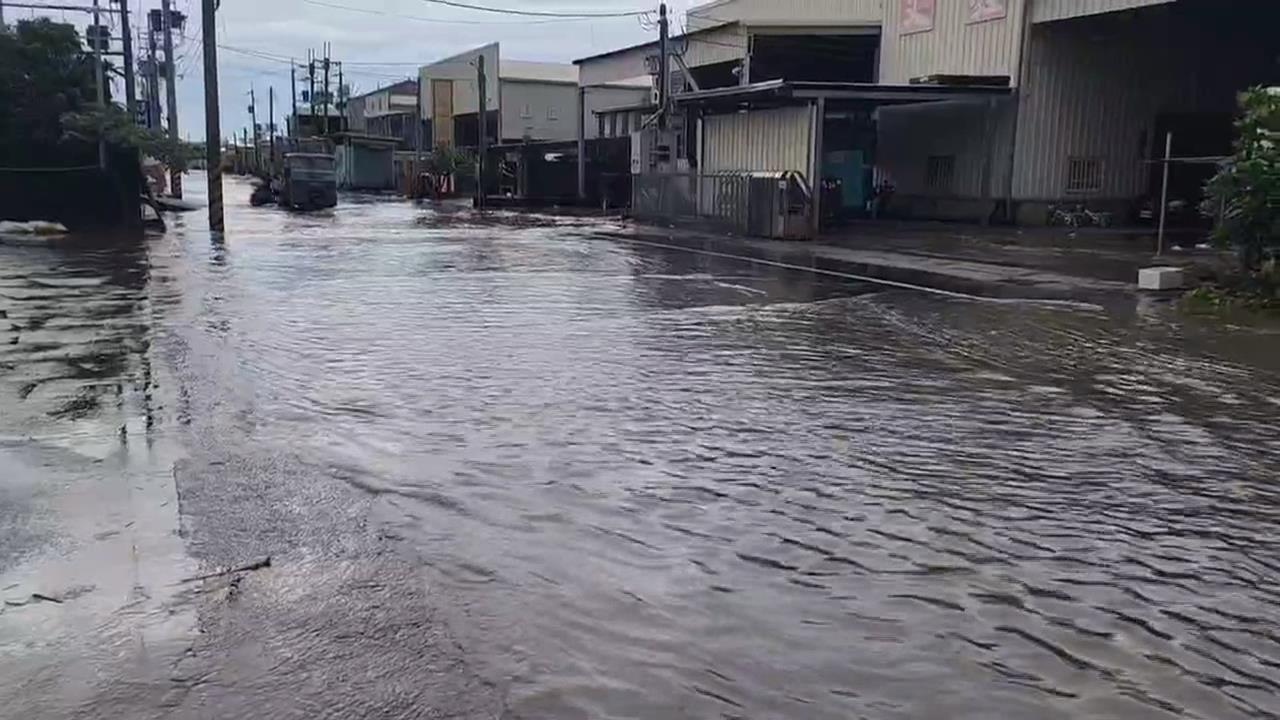 60歲阿伯清理豪雨積水！一週後突高燒、肝衰竭　全因「1壞習慣」險沒命