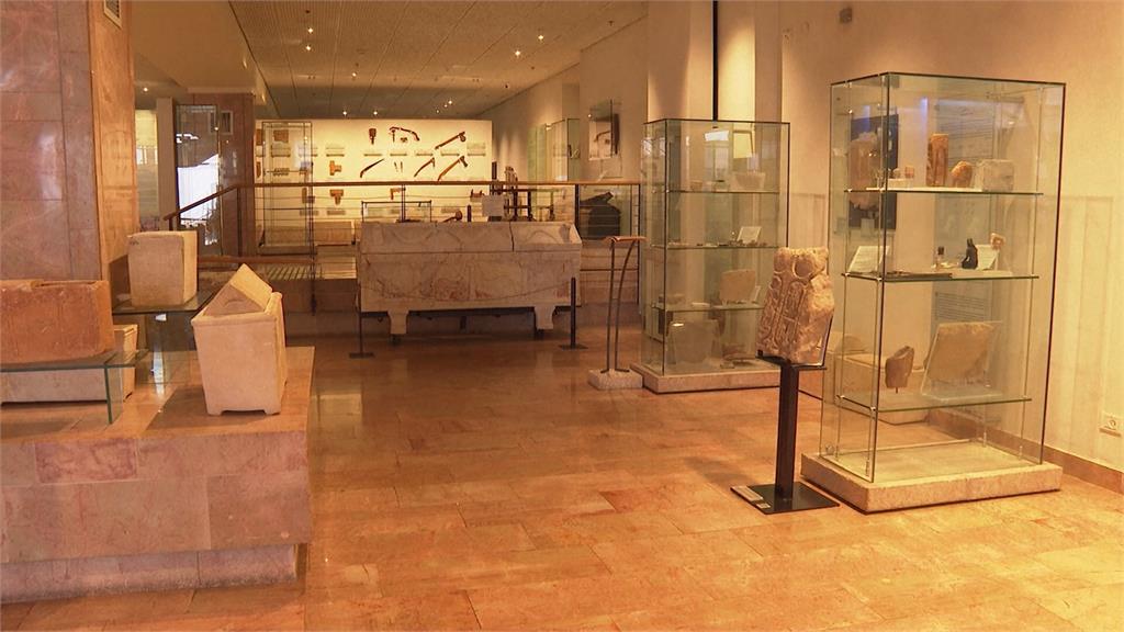 4歲童逛博物館打破3500年珍貴陶罐　館長反應超暖心