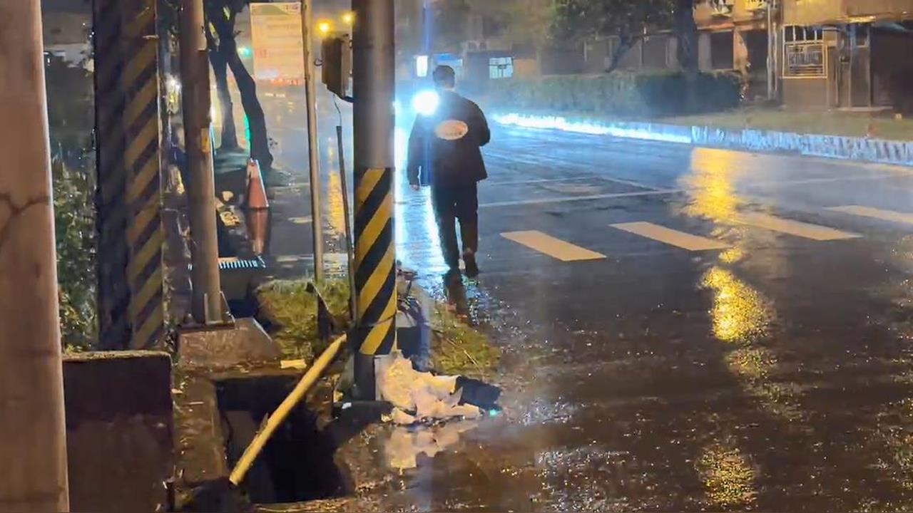 最新/有影片!蕭美琴赴宜蘭視察 警員執勤突遭貨車狠撞送醫 搶救現場畫面曝