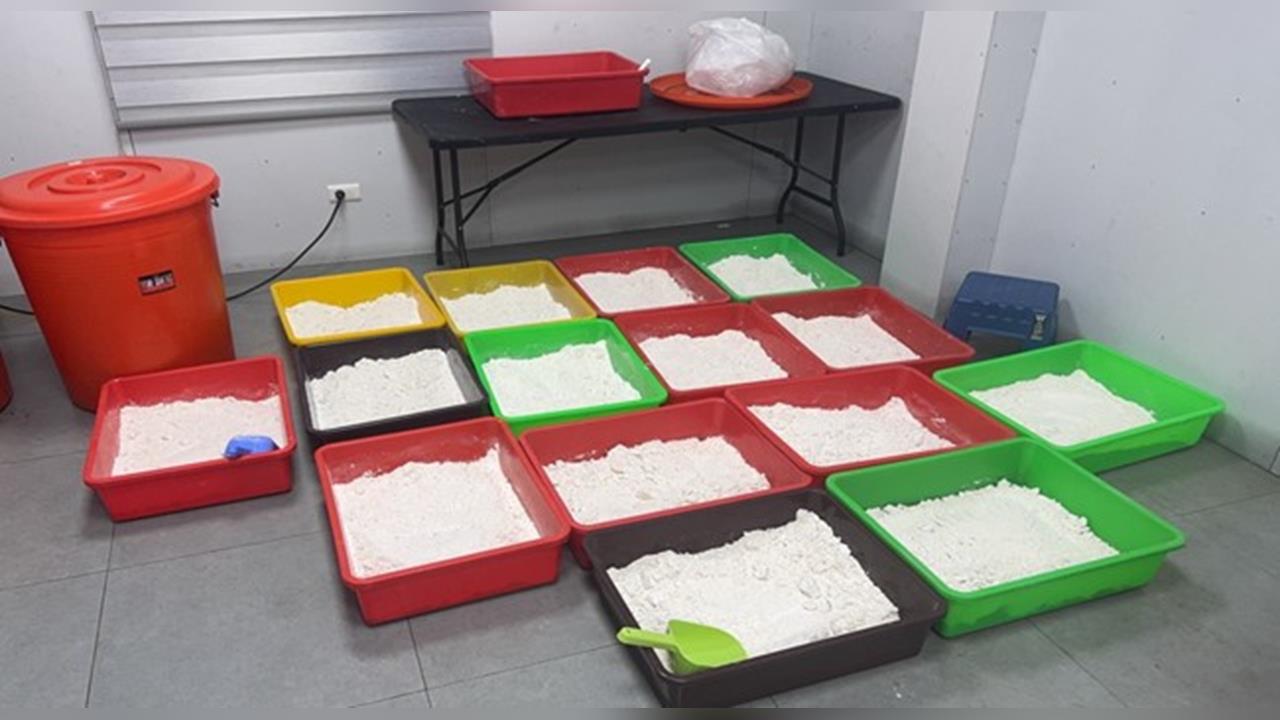 曾文溪旁藏製毒工廠　嫌「無師自通」感冒藥煉出四級毒品