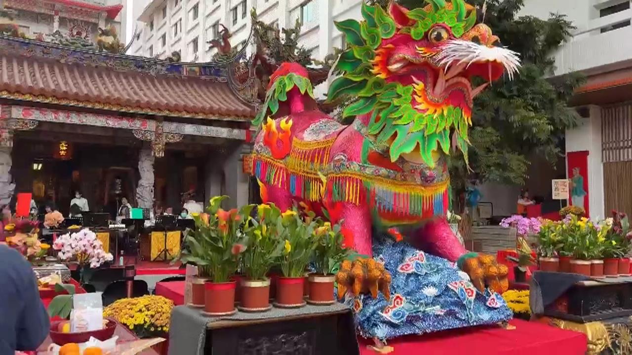 全台慶元宵! 苗栗竹南「炸邯鄲」 台中元保宮重頭戲「燒火獅」