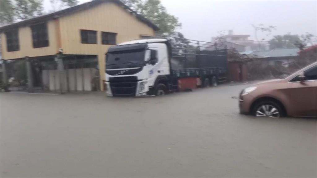 颱風「竹節草」復活！　拉抬低壓　中南部雨下到紫爆