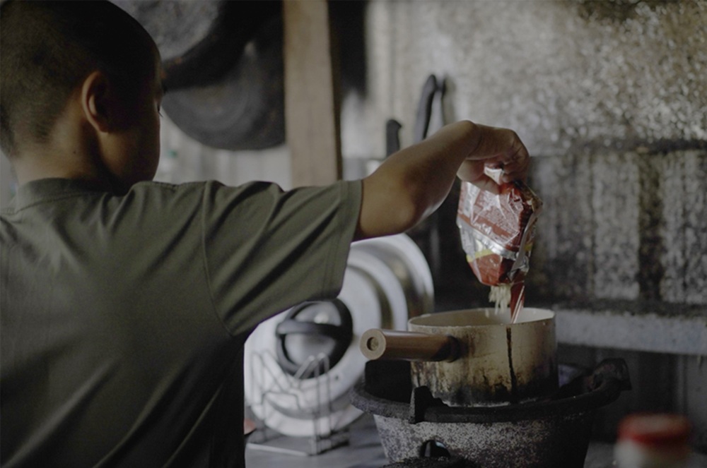 母罹癌住山區鐵皮屋　點燃生命之火為弱勢孩童加菜