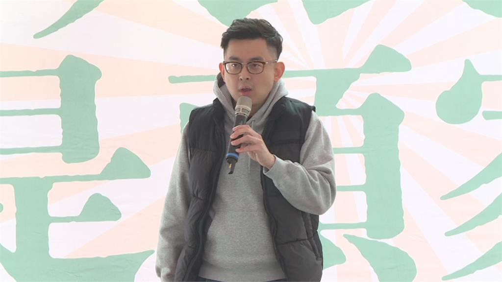 快新聞／民進黨台中廟口辦宣講　卓冠廷曝「羅廷瑋轉變史」批做人有問題