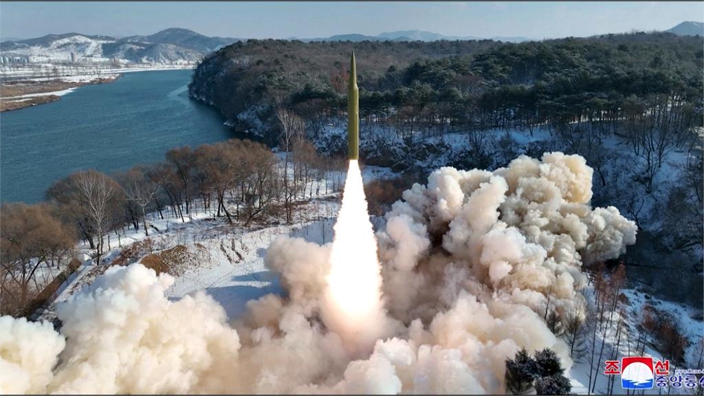 <em>北朝鮮</em>今年首度試射飛彈！　朝日本海射固體燃料極音速飛彈