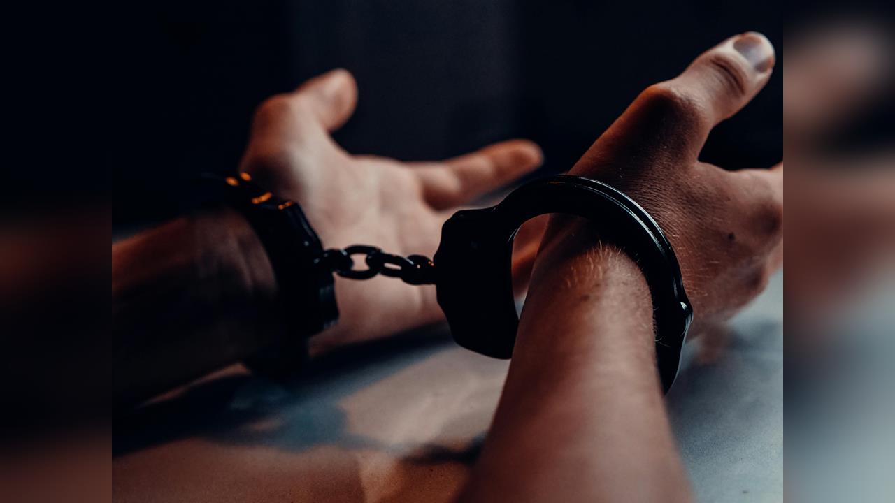 巴黎羅浮宮驚天竊案 2嫌將被控盜竊和刑事共謀罪