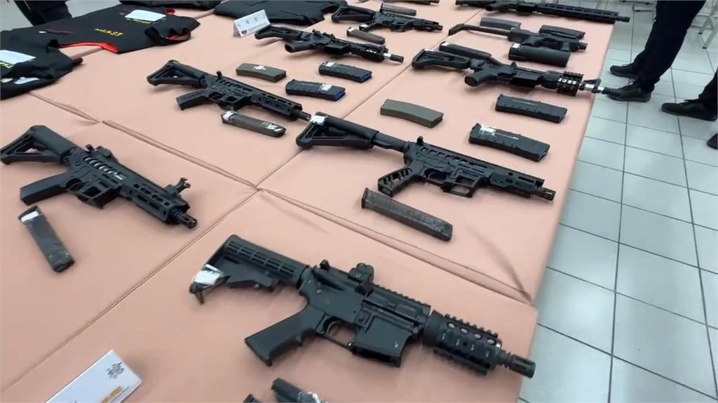 竹警破黑幫軍火庫！赫見美軍專用HK416突擊步槍