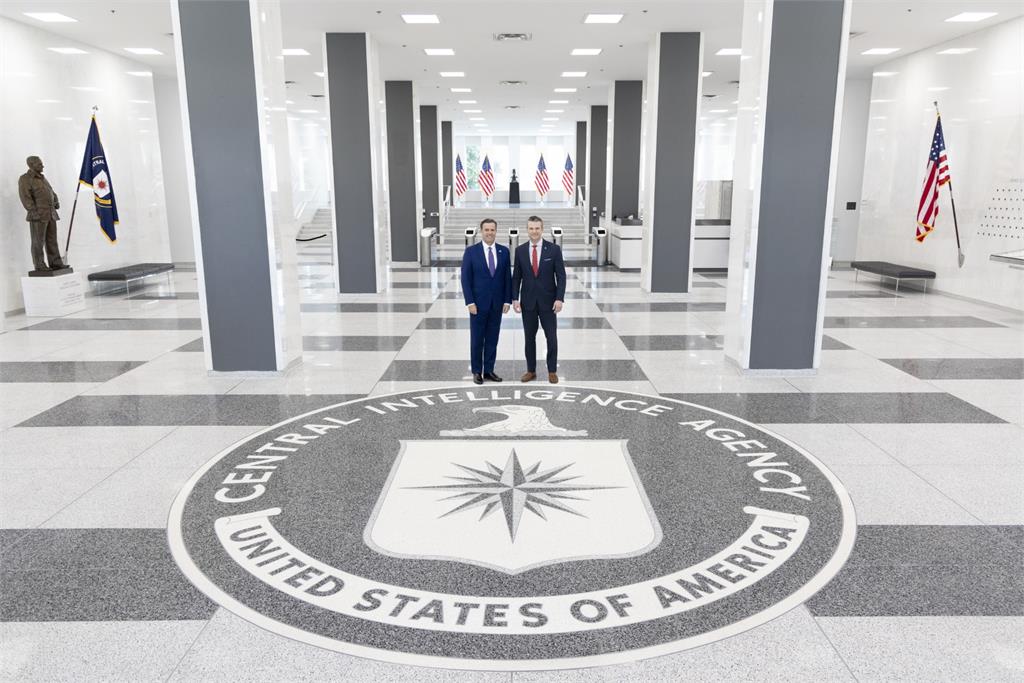 大軍未動網路先下手　CIA公開喊話要招募伊朗線民