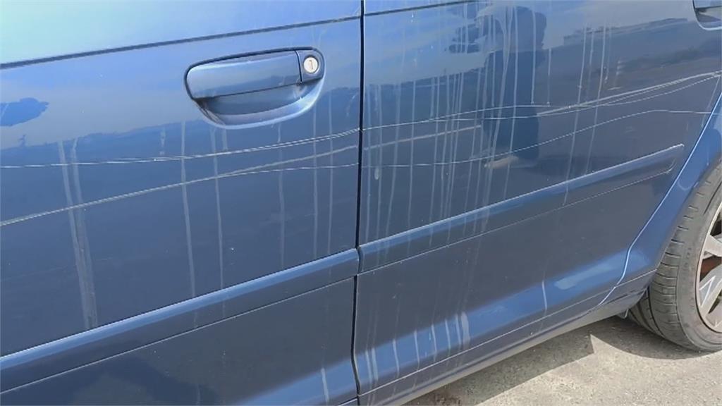 十幾輛愛車無故遭刮　高雄大寮驚現刮車怪客