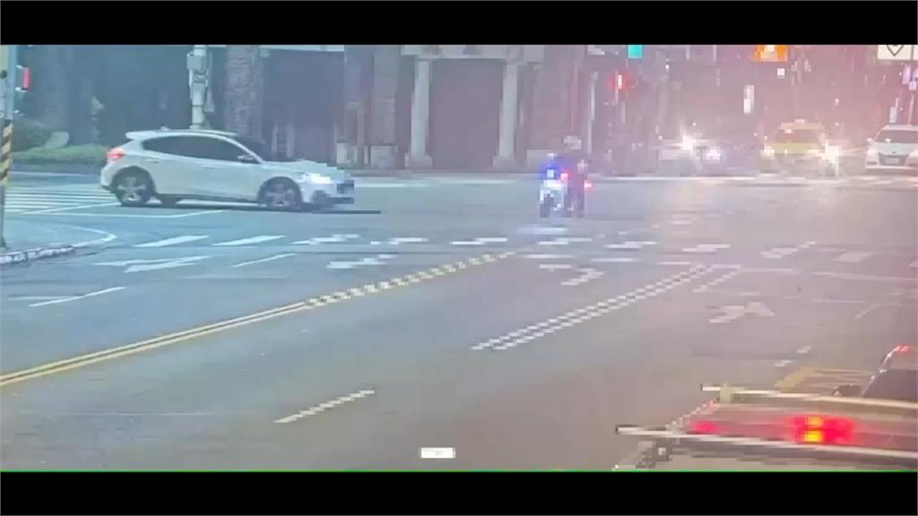 北市警遭多元計程車撞飛　偶像五月天盼鐵粉清醒