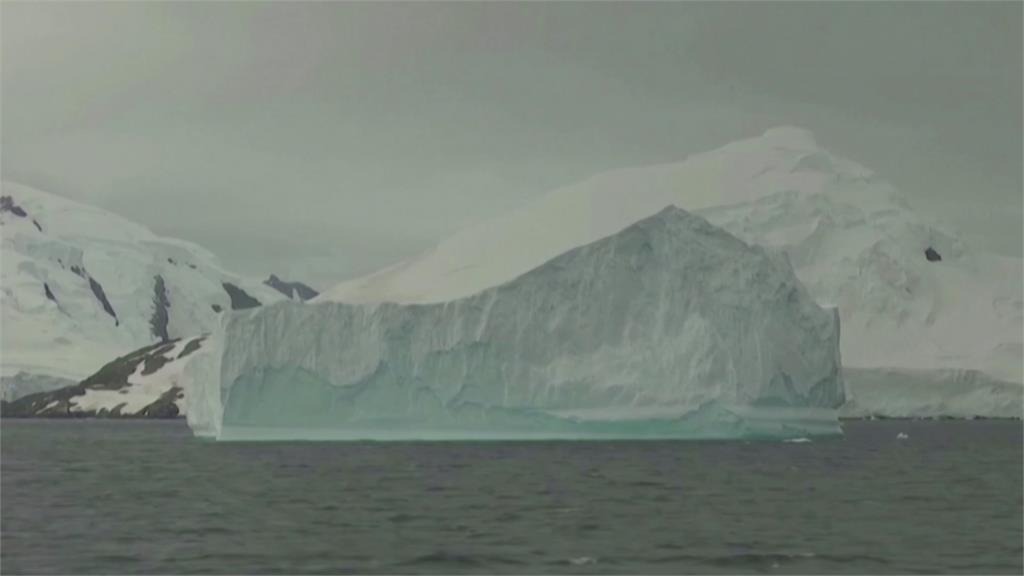 面積將近有16個台北市之大！南極出現全球最大冰山
